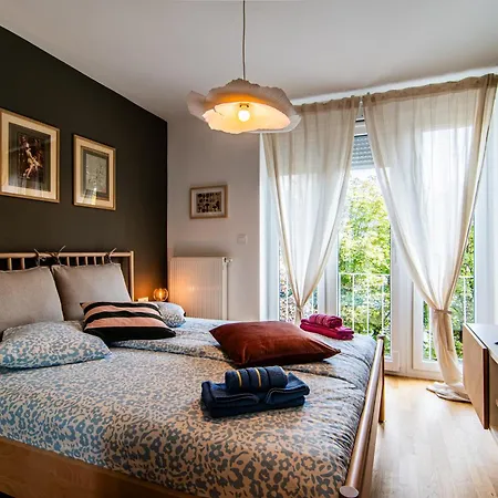 Apartment Flexible Selfcheckins 95 - - 3 Bedrooms - Loggia